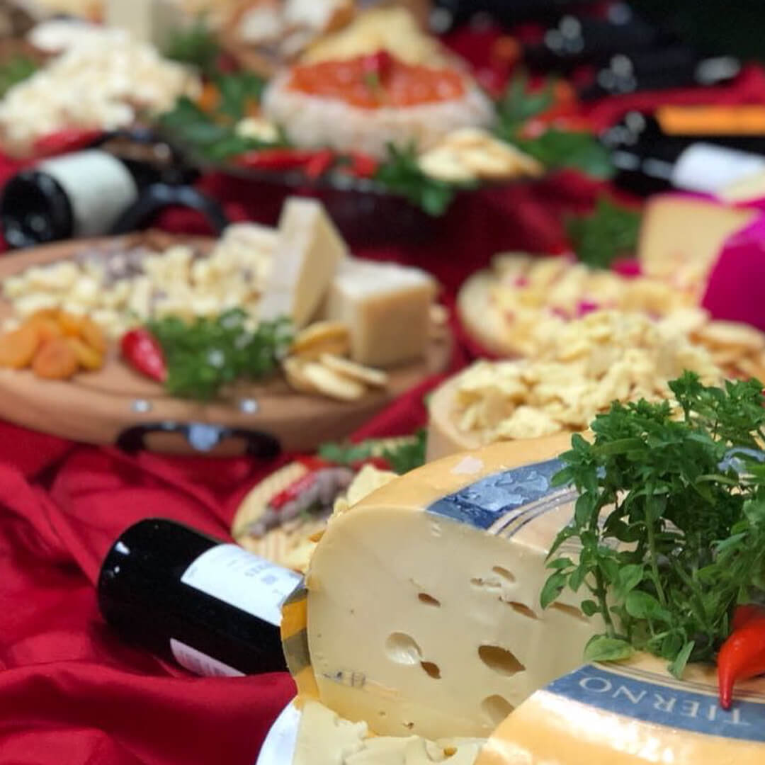 Queijos-e-vinhos4.jpg